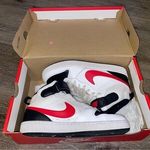 Court Borough Mid 2 (GS) size 6.5